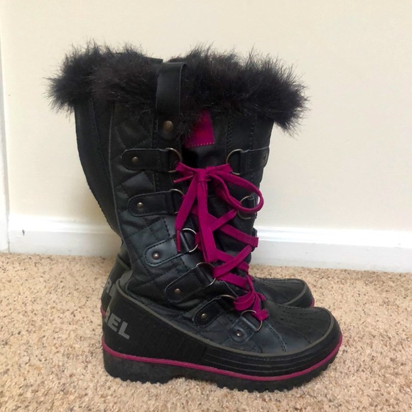 SOREL Waterproof Boots - Picture 2 of 7